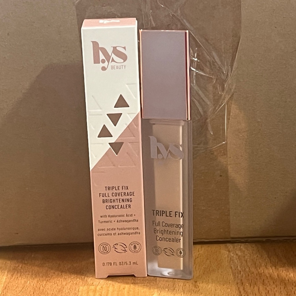 LYS Beauty Concealer - Picture 2 of 4